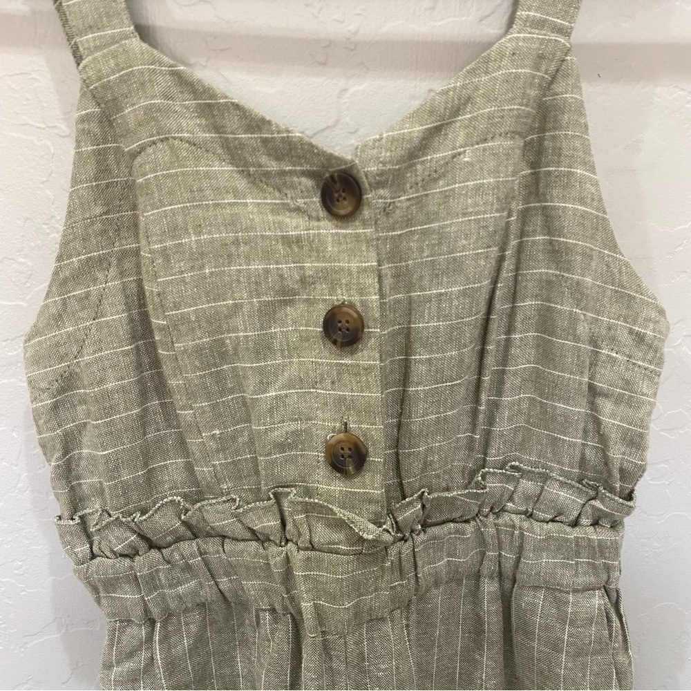 𝅺Romeo & Juliet Couture Linen Blend Olive Green Pinstripe Jumpsuit Size S NWT - Picture 4 of 10